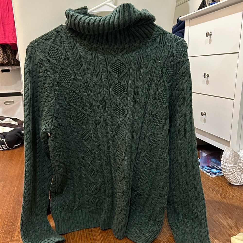 Women’s turtleneck